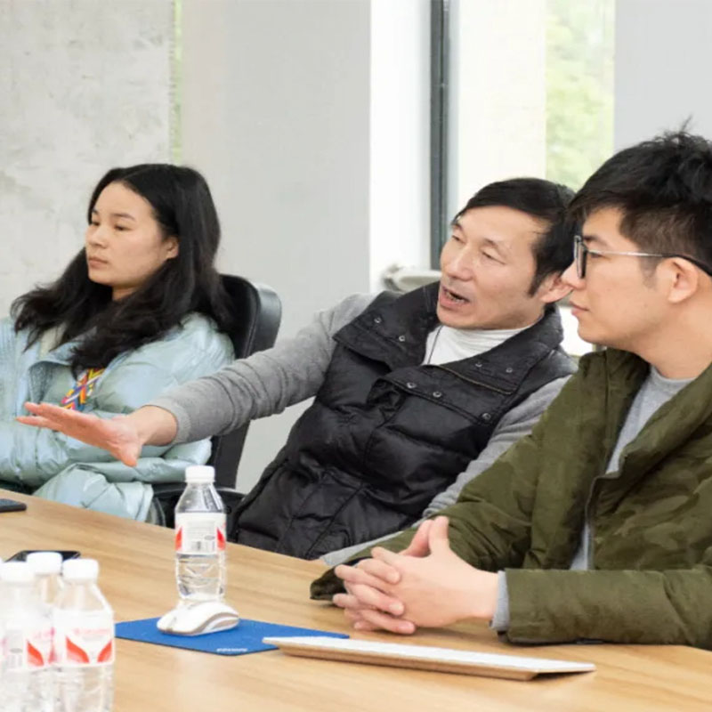 寧波市鎮(zhèn)海區(qū)文化和廣電旅游體育局黨委委員阮偉明一行到訪杭州木馬聯(lián)龍工業(yè)設(shè)計中心